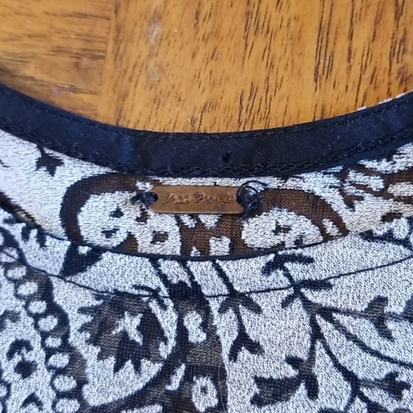 Free People sheer crop top with lace hem - Picture 3 of 7